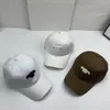 Cappello di design italiano Nuovo semplice cappellino da baseball per uomini e donne ad alta versione di qualità 1: 1 berretto da sfera di moda