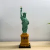 Flugzeugmodell Liberty Enlightened USA Statue von Micro Mini Building Blocks Konstruktionen für Erwachsene Kinder Geschenk Kreativität und Geschichte 230907