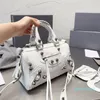 Tasarımcı -Klasik Yastık Çanta Çapraz Omuz Torbaları Deri Çıkarılabilir Kayış Fermuar Kapatma Moda Masalar Kalp Şeklinde Ayna Kadın Çanta Çantası