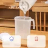 Hip Flasks Kettle plastikowy dzban letnia woda 1,8 litra 125G 18 19 13 cm 1pcs z pokrywką napoje mlecznego marki