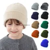 Baby Acrylic Beanies Sticked Plain Winter Slouchy Hats i 0-6 år barn Huvudöron varmare 18 fast färg ull stickade mössa