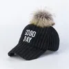 Ball Caps Herfst Winter Pompom Corduroy Gestreepte Baseball Cap Met Letters Verstelbare Gebogen Snapback Rood Roze Zwart Blauw