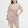 Plus Size Dresses Lady Summer Dress Elegant Lace V Neck Party Floral Embroidery Dubbelskikt Knälängd Prom Banquet Midi