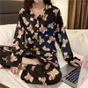 Kvinnors sömnkläder is siden pyjamas kvinnor vår och sommar långärmad koreansk söt kostym sexig plus storlek lös hemvist pyjama set