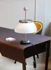 Bordslampor minimalistiska kreativa retro sovrum sovrum designer provrum studie skrivbordslampa