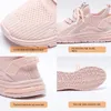 Klänningskor Spring Women's Shoes Sneakers Korean Style Andningsbara sport Casual Shoes Women Solid Color Air Mesh Woman Shoe 230907