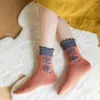 Chaussettes pour femmes version coréenne en pur coton pour femmes, couleur noire et blanche assortie, imprimé floral, mi-tube, princesse de sport japonaise décontractée