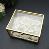Inne imprezy imprezowe spersonalizowane szklane pierścień pudełko niestandardowe uchwyt na obrączkę zaręczyny Złote Glass Jewelry Storage Pudełko dostosowane do twoich nazwisk i daty 230907