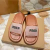 Womens Summer Sandals Beach Slide tofflor Crocodile Skin Leather Flip Flops Sexiga klackar Dam Modesdesigner Orange Scuffs Shoes