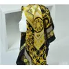 Berömd stil 100% silkesjalor av kvinnliga män fast färg guld svart hals tryck mjukt sjal kvinnor silkes halsduk kvadrat291n