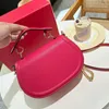 Bolso de alforjas de diseñador para mujer, bandoleras de piel a la moda, billetera de lujo para mujer, bolsos de cadena clásicos, bolsos de mensajero con solapa