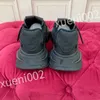 2023 Zapatillas de deporte de diseño Pop Color Matching Zapatos para correr Suela gruesa Tendencia Luz Moda Todo Match Color Cool Casual Cordones Papá Zapato FD221008