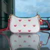 Röd hjärtavtryck Designer Bag C-väska Kvinnor Underarm Shoulder Bags Mini Tote Leather Fashion Luxurys Crossbody Designers Handbag Purse 230207