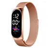 Horloges Dames Waterdicht Horloge Luxe Armband Milanese Roestvrij Staal LED Elektronische Magnetische Gesp Dames Sport