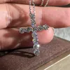 Collane con ciondolo Nuovissimi gioielli di lusso in argento sterling 925 con taglio rotondo completo topazio bianco CZ diamante croce partito donne popolari collana clavicola regalo Q230908