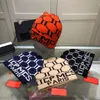 Sombreros de diseñador de moda Gorro para hombre y mujer Otoño/Invierno Gorro de marca de esquí térmico Gorro de calavera a cuadros de alta calidad Gorro cálido de lujo Gorro de lana de punto con gorro de terciopelo