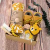 Geschenksets 6 Buah Set Hadiah Babyparty Kuning Uniseks Kotak Bayi Baru Lahir Perempuan Laki laki Orangtua 230907