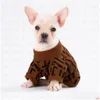 Vêtements de chien Nouveau style Designer Animaux Pull Tendance Manteau d'extérieur Double Lettre Sweat-shirts d'hiver PS1421 Drop Livraison Home Garden Pet S DHM10