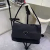 Qiao Ge Bolsa feminina de ombro em tecido de nylon de alta capacidade, bolsa casual fashion para axilas code99