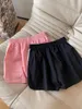 Shorts pour femmes, le coupe-vent léger à fermeture éclair de couleur assortie montre un ensemble amincissant, le haut de costume de protection solaire est une paire de style minimaliste