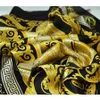 Célèbre Style 100% foulards en soie de femme hommes couleur unie or noir cou imprimé doux châle femmes écharpe en soie Square291n