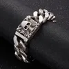 Charm armband fongten män svart gotisk stil skalle mönster mörker smycken snidande glänsande design mode traditionell punk armband 230907