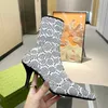 Stivale di design Stivaletti alla caviglia da donna Stivale con tacco invernale Martin Suola con plateau Lettera G Scarpe da donna bionde asdad