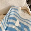 春秋のレディースセーターデザイナーセーターレディースホローストライプブルールーズニットセーター高品質のファッション汎用カジュアル女性温かいセーター
