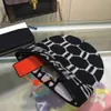 Sombreros de diseñador de moda Gorro para hombre y mujer Otoño/Invierno Gorro de marca de esquí térmico Gorro de calavera a cuadros de alta calidad Gorro cálido de lujo Gorro de lana de punto con gorro de terciopelo