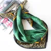 Foulards JERLA % foulard carré en soie pure adapté aux cheveux -68,58 cm x 68,58 cm foulard en soie naturelle pour femmes et hommes bandeauLF2030908