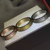 2021 Nya parbandet Rings Gold Rose Platinum Tre färger tillgängliga Fashion Party Wedding Simple Jewelry Unisex249C