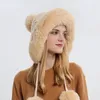 Bérets hiver chaud tricoté chapeau de fourrure femmes avec oreillette deux boules dame en plein air épaissir peluche moelleux casquette chapeaux russes pour