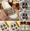 Chaussures Designer Summer Slipper Slides Tongs Beach Sandal Ready Stock Sandales