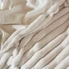 Cobertor Dekorasi Ruangan Selimut Bulu Palsu Mewah Seprai Di Tempat Tidur Kotak kotak Sofá Penutup Handuk e Melempar para Ruang Tamu Kamar 230907