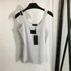 Metal -List Badge Tank Top Botton Sling Kamizelka dla kobiet bez rękawów Summer Pullover Fitness Kamizelki sportowe Kamizelki