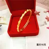 Bangle Mode Licht Geel Goud Kleur Armband Voor Vrouwen Bruiloft Charmes Sieraden Elegante Push-Pull Bamboe Niet Vervagen Verjaardagscadeau