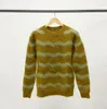 Pulls aux femmes Stripes Sweater en tricot à couches