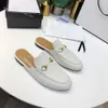 2023 Designer Princetown Hausschuhe Echtes Leder Pantoletten Frauen Loafer Metallkette Bequeme Freizeitschuhspitze Veet Slipper mit Box