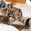 Bufandas de diseñador para mujer, chal grueso de Cachemira con escote en V de lujo, largo largo de invierno, Pashmina, Hijab con borla, novedad de 2023