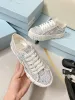 Triangel logotyp designers casual skor plattform dubbel hjul nylon sneakers kvinnor för vita tränare trippel tjock botten lyx låg gabardine canvas skor