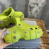 Designer Balencigaas Balanciagalies BB Frau Sandalen Hardcrocs Plattform Sandale Chunky Pantoffers Paris Gummi Slides Männer lässige Schuhe Schwarze Luxusmenschen Damen 554m