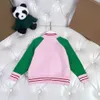 baby höstkläder designer barn rockar mode broderad logotyp barnjacka storlek 100-150 cm skarvningsdesign överrock för pojkar sep01