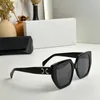 2023 NYA ARC DE TRIOMPHE SUNGLASSES MENS OCH WOMENS Fashion Polygon Cool Solglasögon Högkvalitativ hartslins solglasögon CL40239F