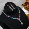 Collares colgantes Rojo Azul Amatista Conjunto de joyas de dos piezas Diamante Cristal Nupcial Collar de boda Pendientes Traje Banquete Vestido Collar