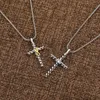 Colliers Femmes or X Designer petit pendentif croix collier ed câble bijoux de luxe mode hip-hop diamant pendentifs 925 Sil304Q