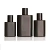 Frascos de perfume de vidro preto fosco 30ml 50ml 100ml frasco pulverizador de névoa fina à prova de luz quadrada plana