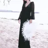Sukienki swobodne Kobiety jedwabna czarna sukienka elegancka maxi 2023 Spring Slim V-duth Długie rękawie Perły pióra