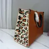 Womens Bag Totes Purses prägling Blomma Leopard Print Högkvalitativ läder Kassar Handväskor233j