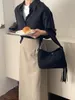 이브닝 가방 Tassel Crossbody Bag for Women 2023 패션 소수 디자인 고품질 캐주얼 어깨 어깨 트렌드 여성 핸드백