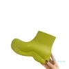 Botas de chuva impermeáveis verde abacate aumentaram botas curtas de sola grossa sapatos de rua com sola de borracha